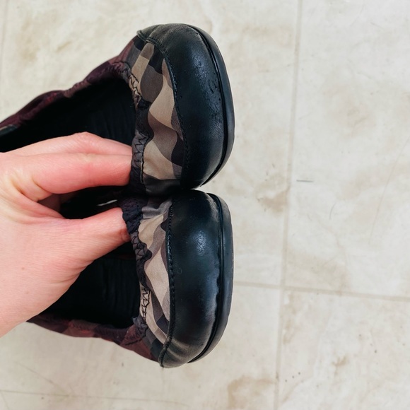Burberry Made in Italy Nova Check Print Nylon Leather Round Toe Ballet Flats 7 - Picture 5 of 11